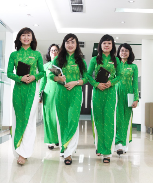 Đồng phục áo dài công sở Vietcombank