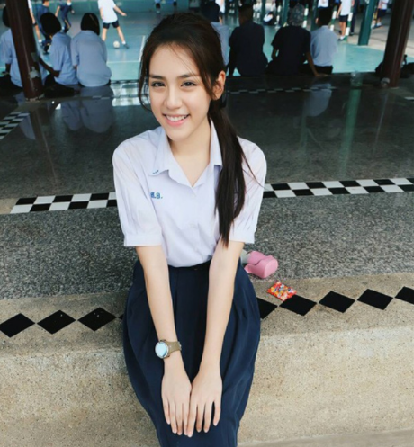 Đồng Phục Học Sinh Thái Lan Vẻ Đẹp Đến Từ Sự Đơn Giản